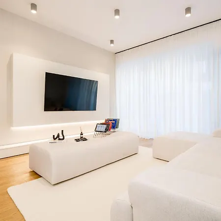 Apartment Downtown Scandinavian Igloo With Jacuzzi&garden *
