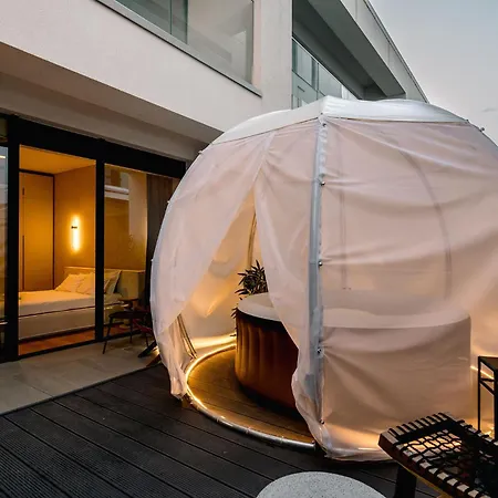 Apartment Downtown Scandinavian Igloo With Jacuzzi&garden