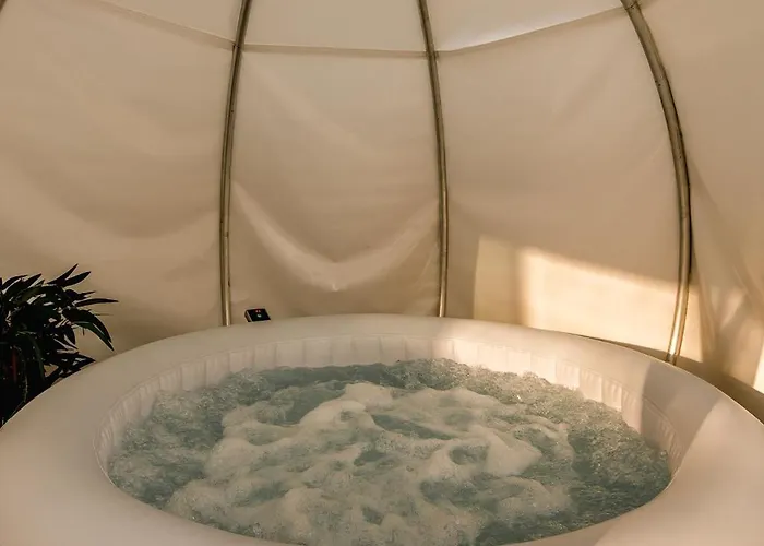 Apartamento Urban Deluxe Igloo With Jacuzzi&garden *