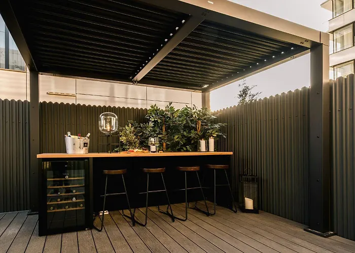 Apartamento Urban Deluxe Igloo With Jacuzzi&garden Bucareste