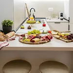 Urban Deluxe Igloo With Jacuzzi&garden Апартаменти