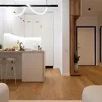 Urban Deluxe Igloo With Jacuzzi&garden * Bukurešť