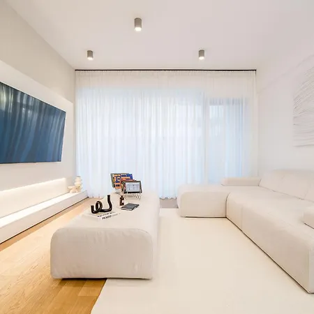 Urban Deluxe Igloo With Jacuzzi&garden Apartment Bukarest