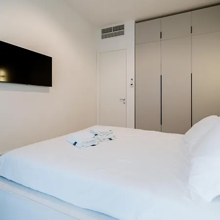 Urban Deluxe Igloo With Jacuzzi&garden