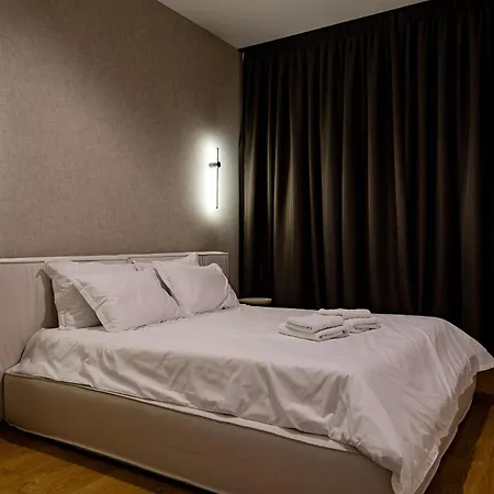 Urban Deluxe Igloo With Jacuzzi&garden