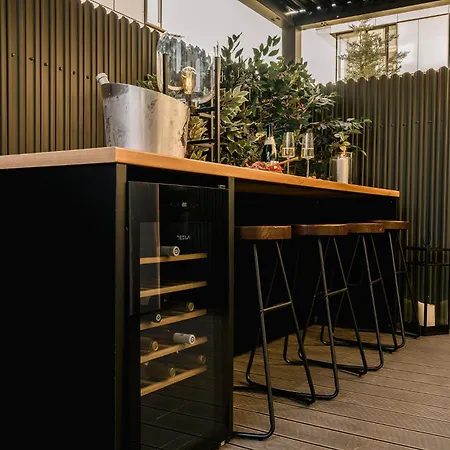 Urban Deluxe Igloo With Jacuzzi&garden Bukarest