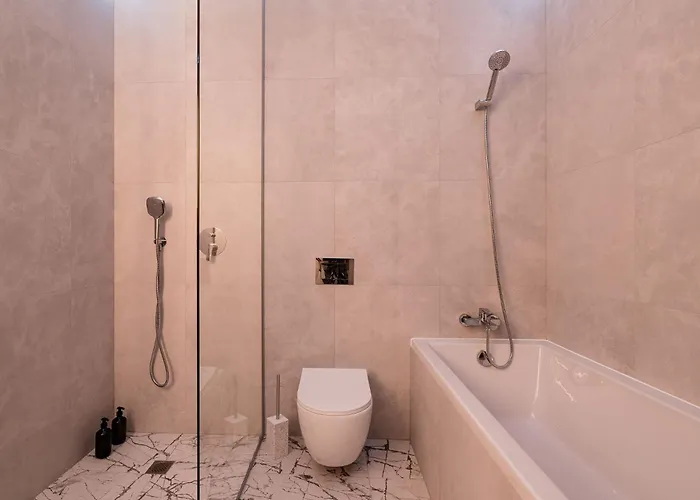 Urban Deluxe Igloo With Jacuzzi&garden