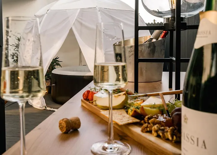 Urban Deluxe Igloo With Jacuzzi&garden * Bukarest