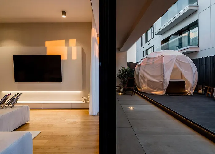 Urban Deluxe Igloo With Jacuzzi&garden Bucarest