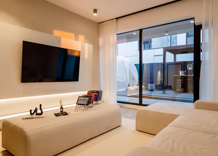Apartamento Urban Deluxe Igloo With Jacuzzi&garden